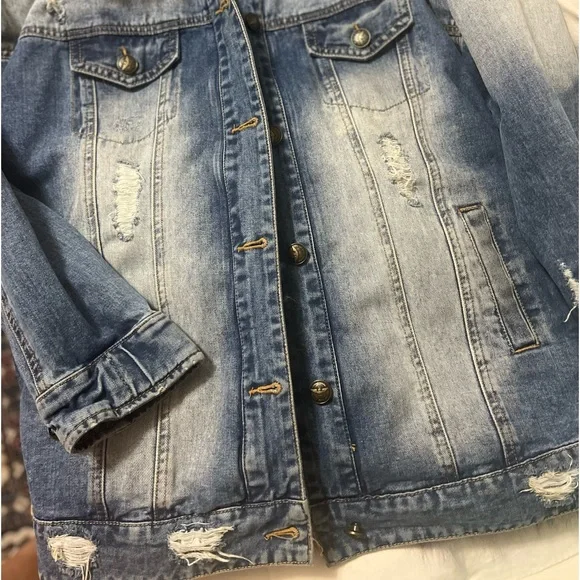 Jeans jacket - Picture 2 of 10
